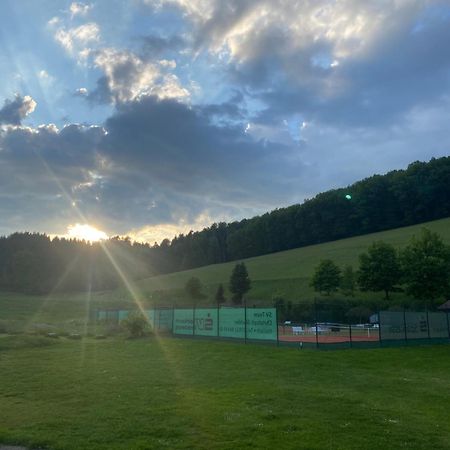 S-Chalet Camping Mit Comfort Im Schwarzwald Steinach  Eksteriør billede