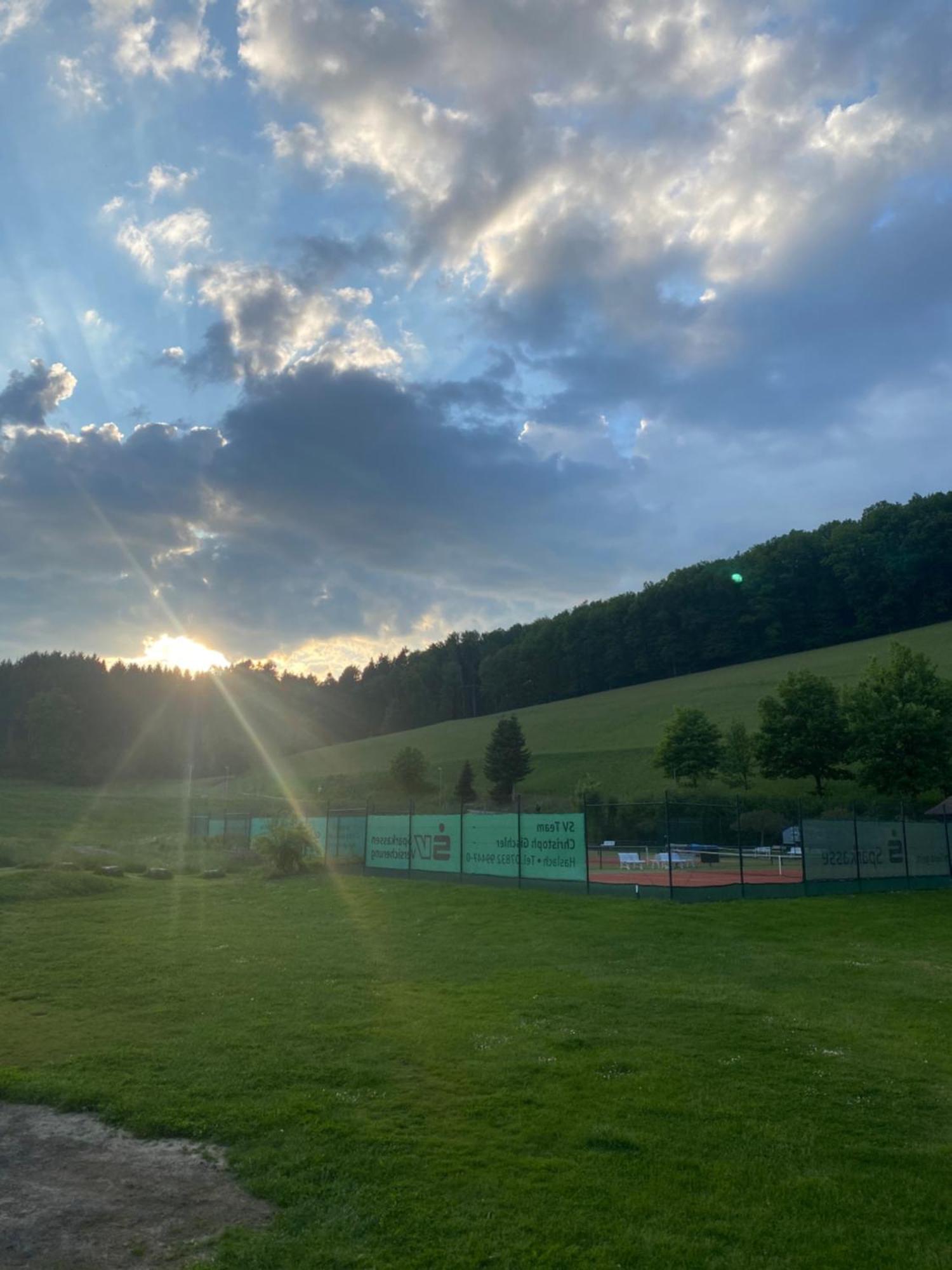 S-Chalet Camping Mit Comfort Im Schwarzwald Steinach  Eksteriør billede